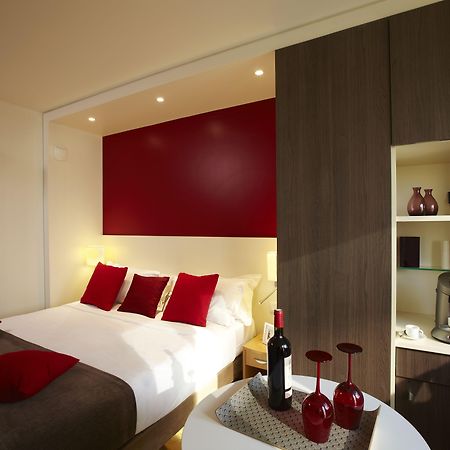 Aparthotel Citadines Montparnasse Parigi Esterno foto