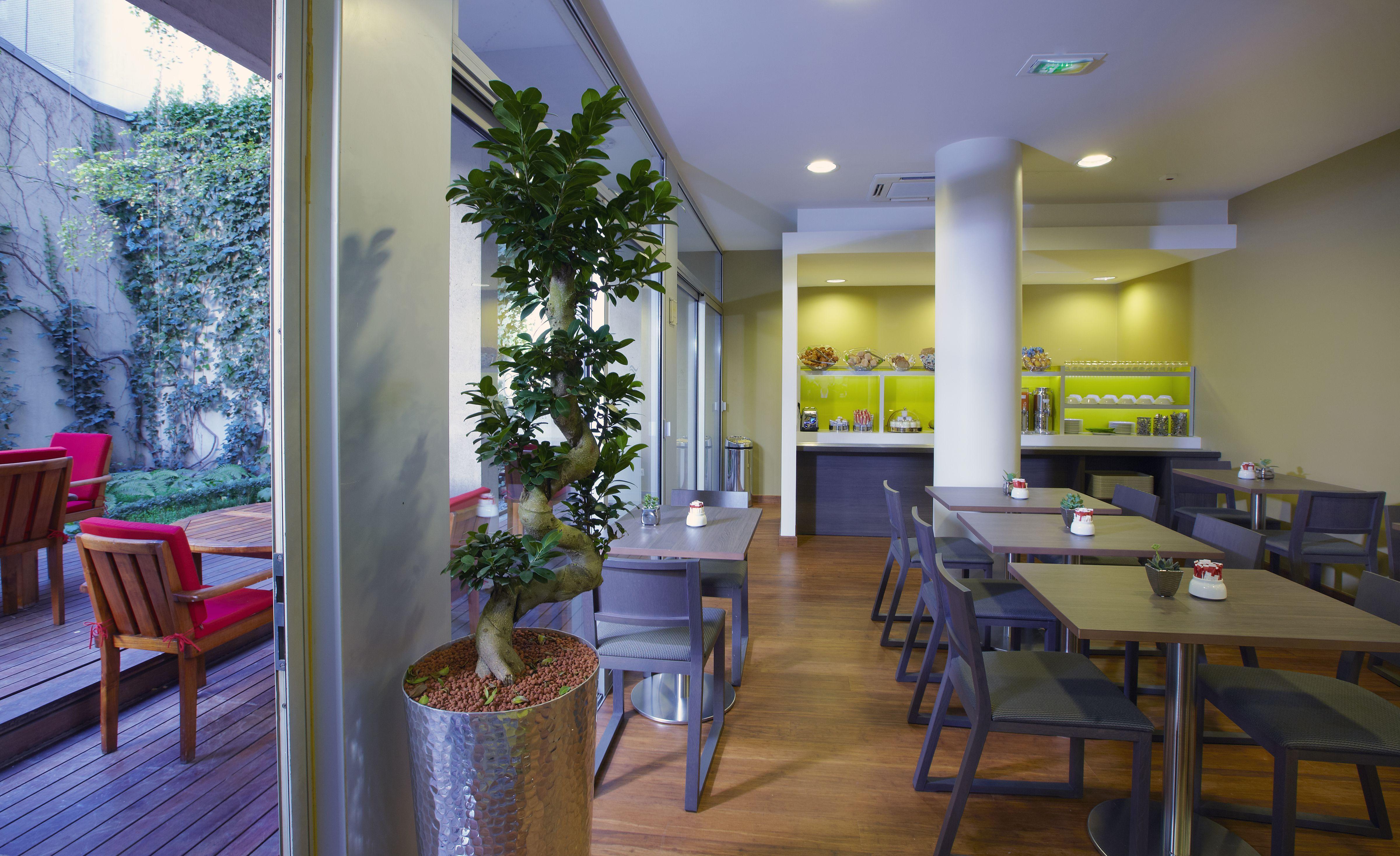 Aparthotel Citadines Montparnasse Parigi Esterno foto