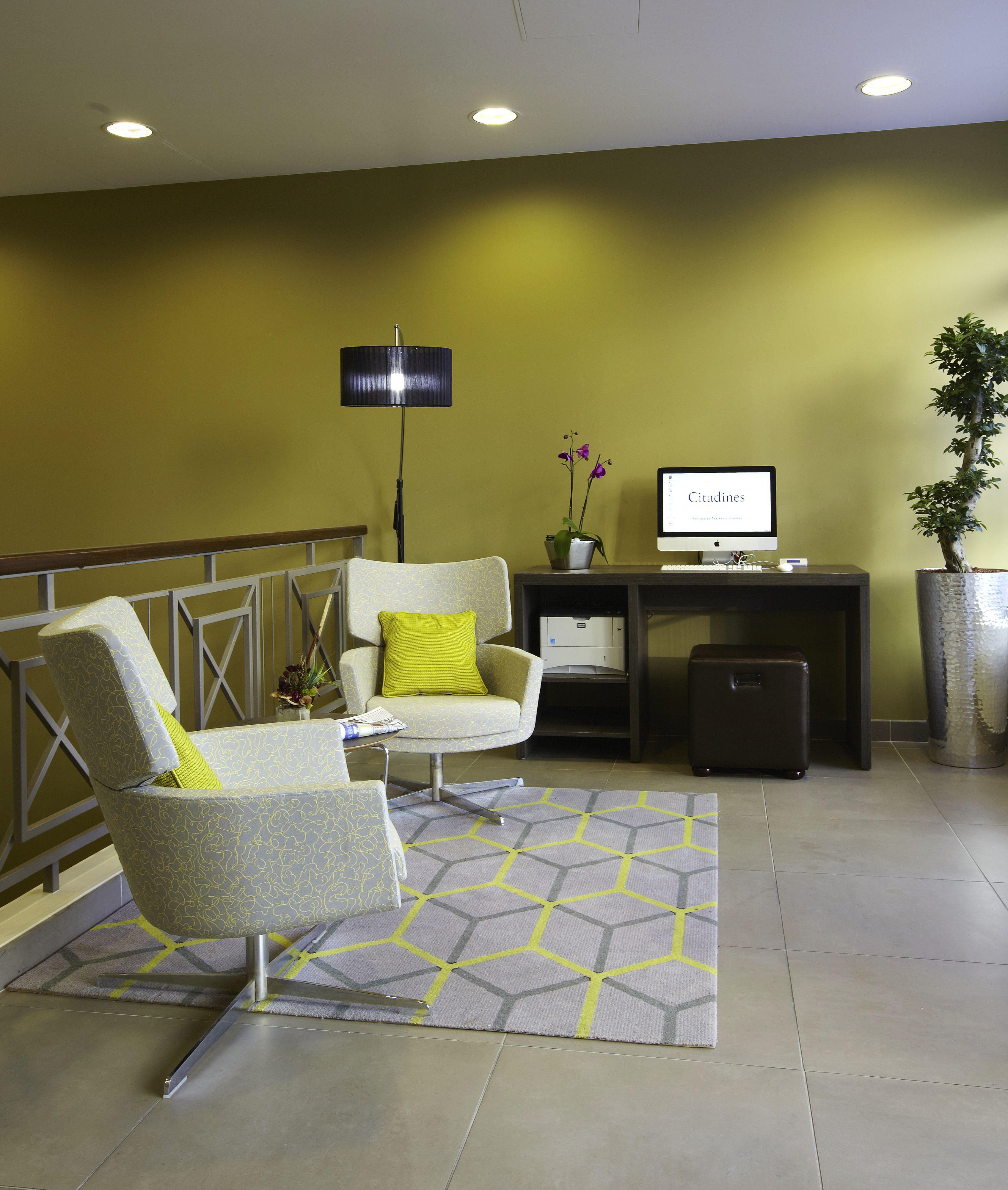 Aparthotel Citadines Montparnasse Parigi Esterno foto