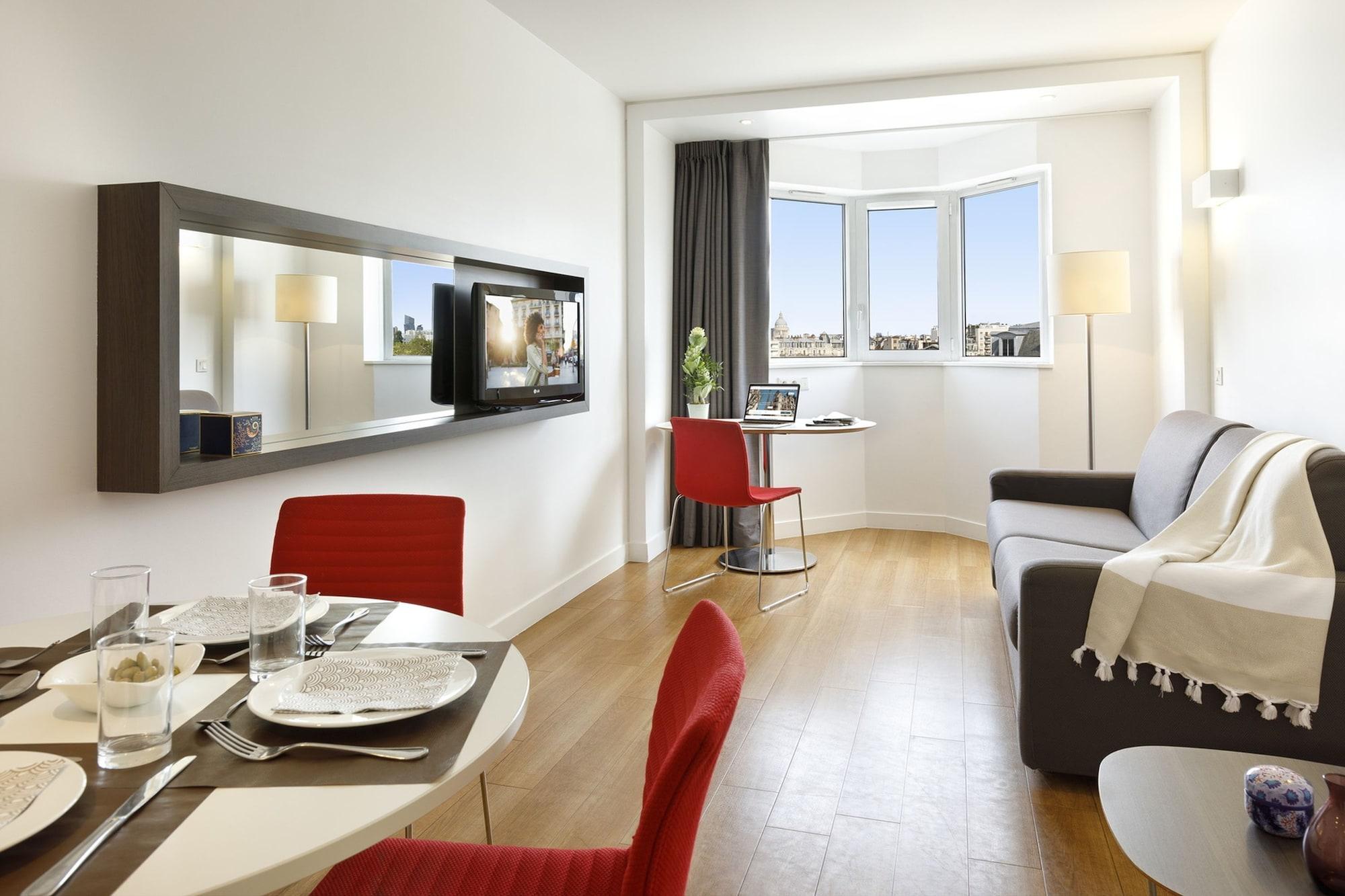 Aparthotel Citadines Montparnasse Parigi Esterno foto