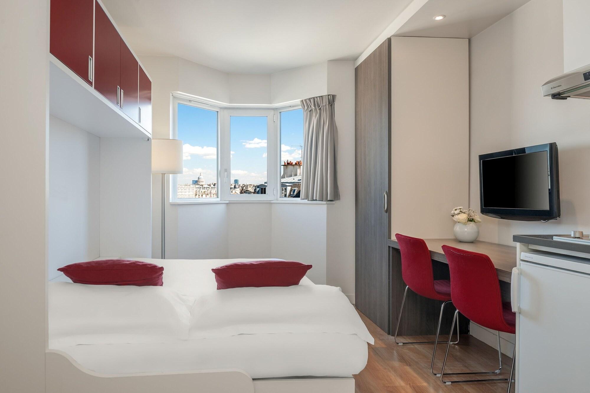 Aparthotel Citadines Montparnasse Parigi Esterno foto