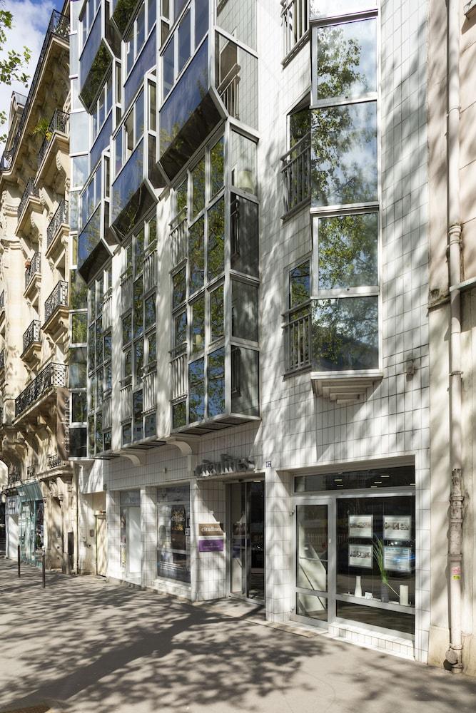 Aparthotel Citadines Montparnasse Parigi Esterno foto