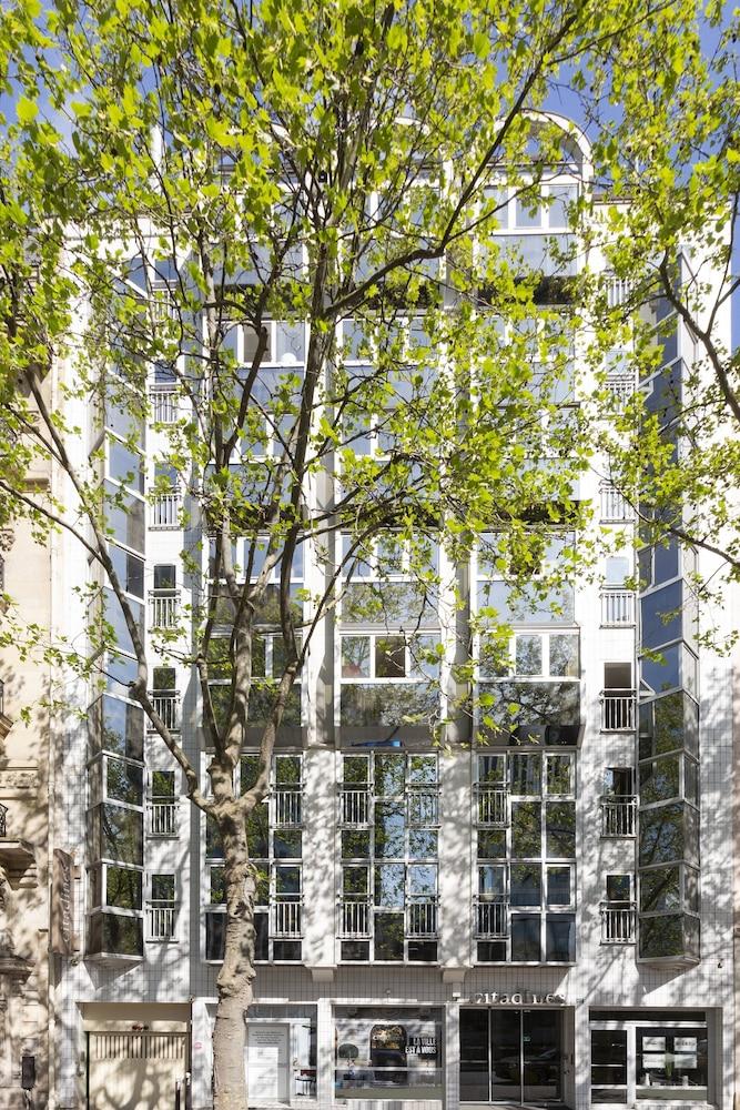 Aparthotel Citadines Montparnasse Parigi Esterno foto