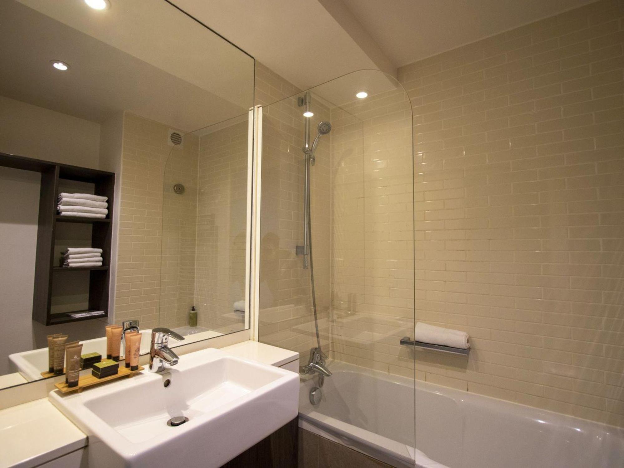 Aparthotel Citadines Montparnasse Parigi Camera foto